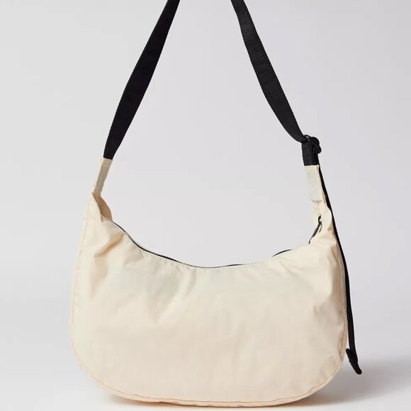 Baggu NWT Medium Crescent Bag in Ivory - Picture 5 of 7